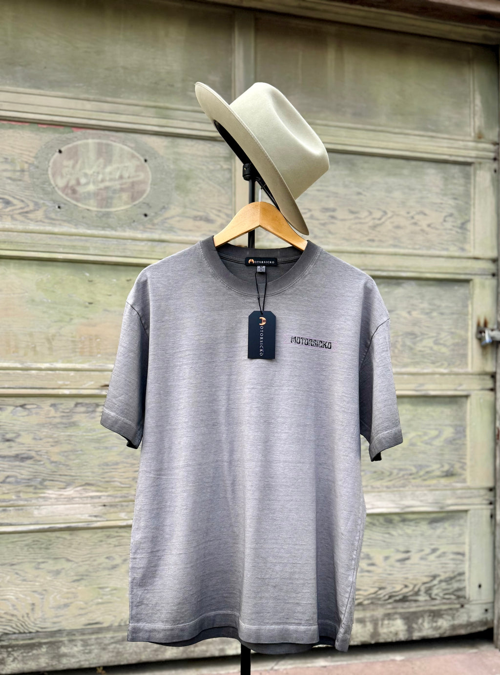 Born To Roam Tee - Vintage Gray