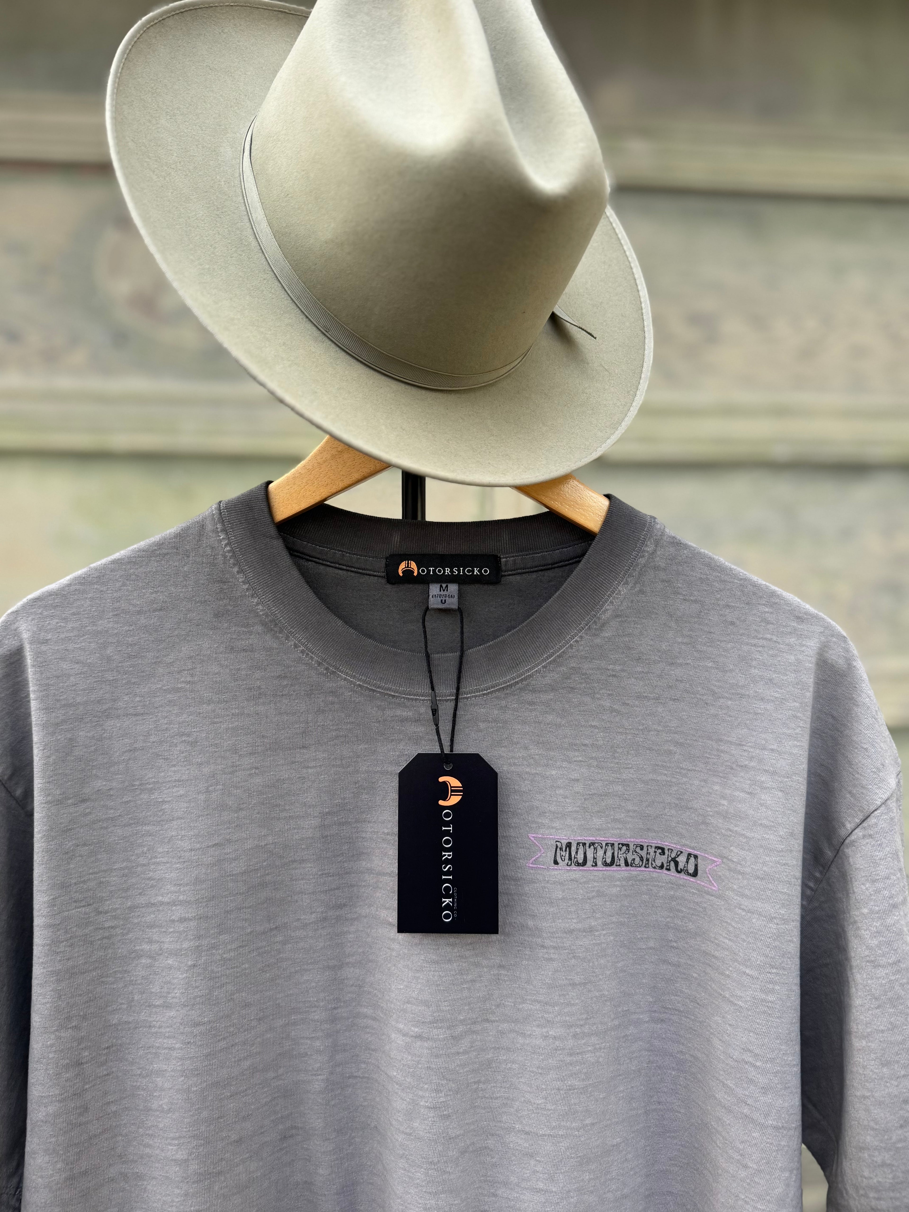 Born To Roam Tee - Vintage Gray